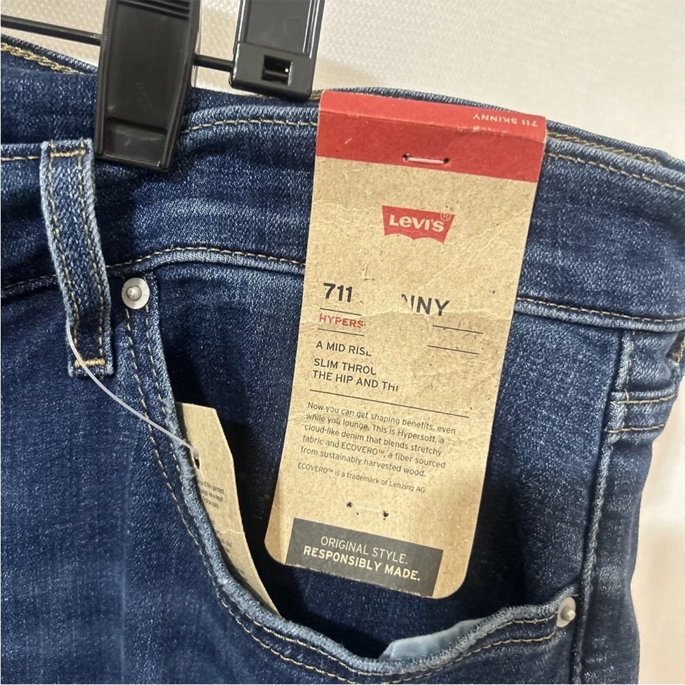 Levis Jeans Womens Plus size 22W  Stretch Denim Levis 711 Skinny New Hypersoft